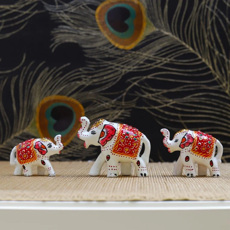 Papier Mâché Elephant Showpiece Set